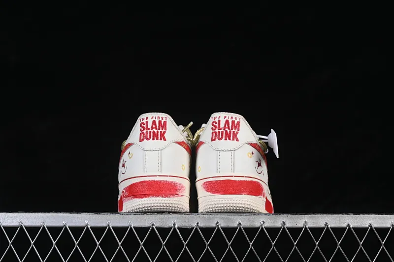 All categories Nk Air Force 1 Air Force series Nk Air Force 1 Low Air Force low-top Nike Air Force 1'07 Low "Lucky Steed Traces" Hand-painted graffiti Year of the Horse limited edition Red gold rima Air Force 1 low-top casual sneakers SD2023-402